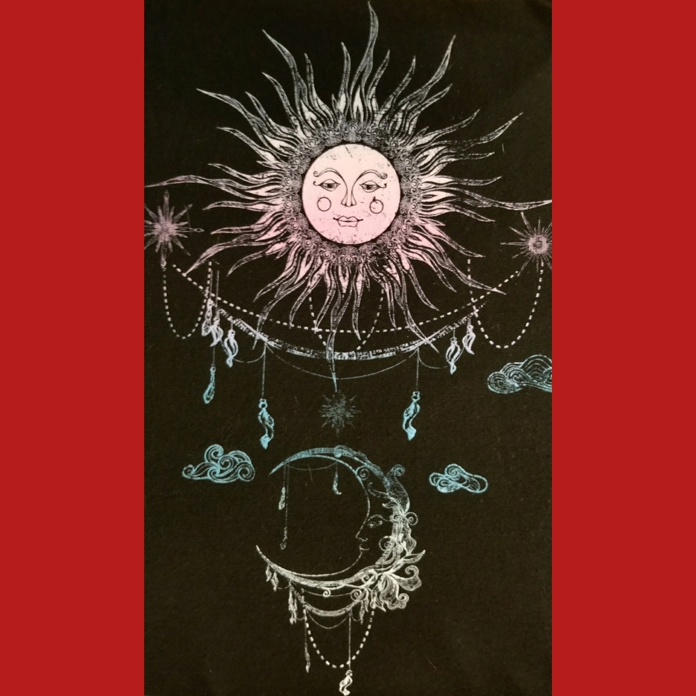 โผSOLDโผSun and Moon Graphic Tee - Picture 3 of 6